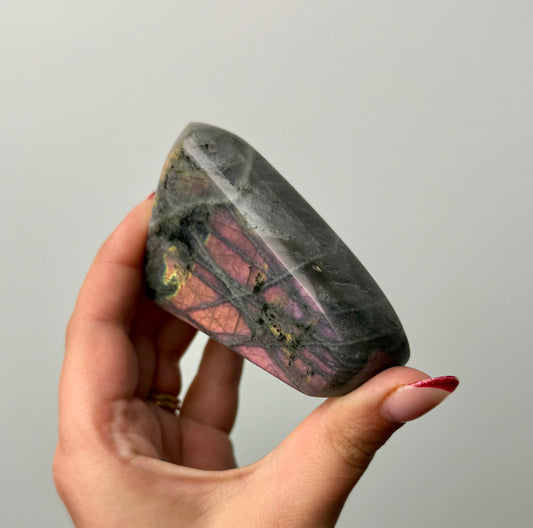 Labradorite freeform