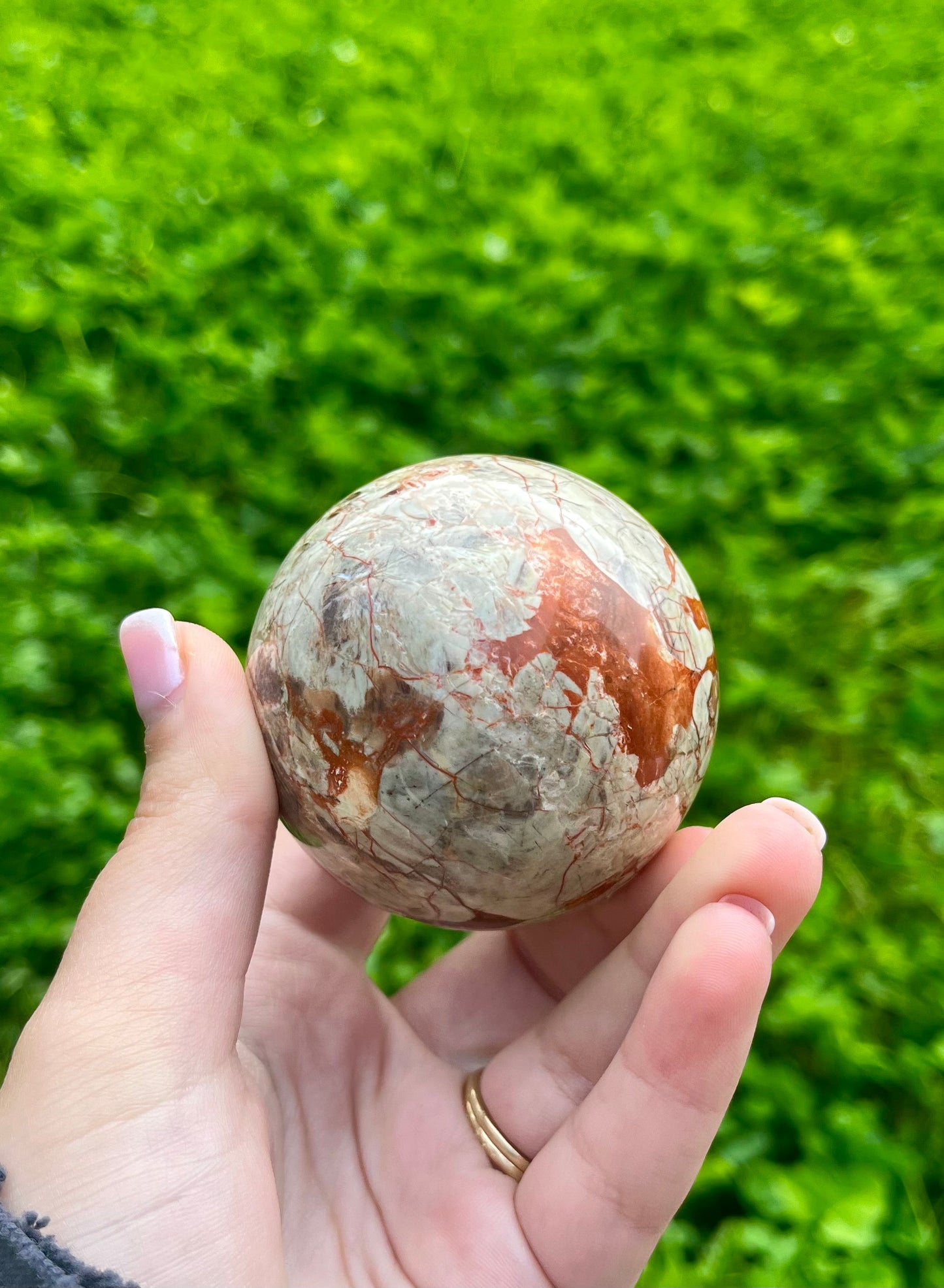 Money agate sphere