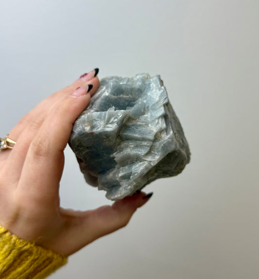 Blue calcite raw