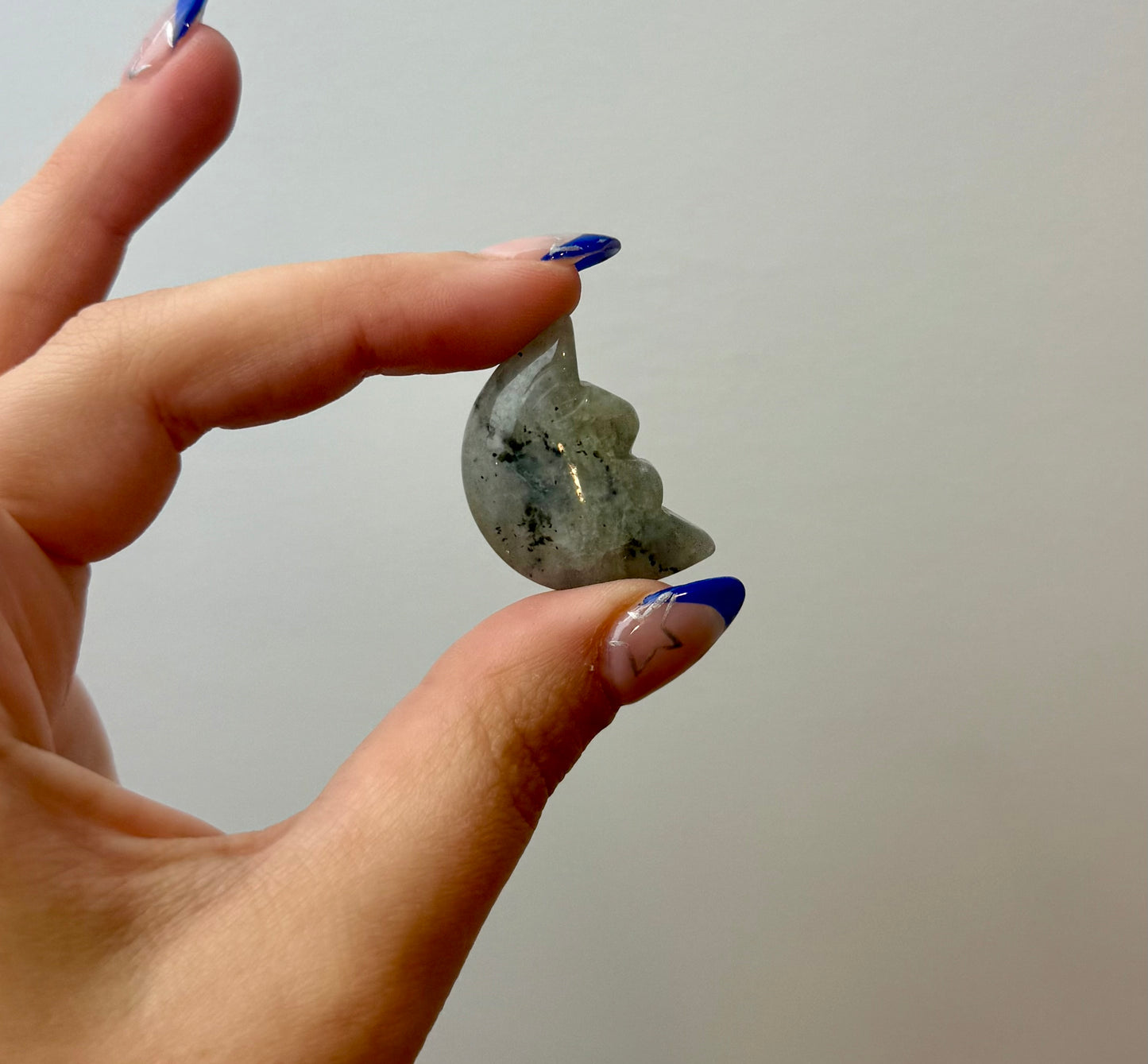 Labradorite moon face carving