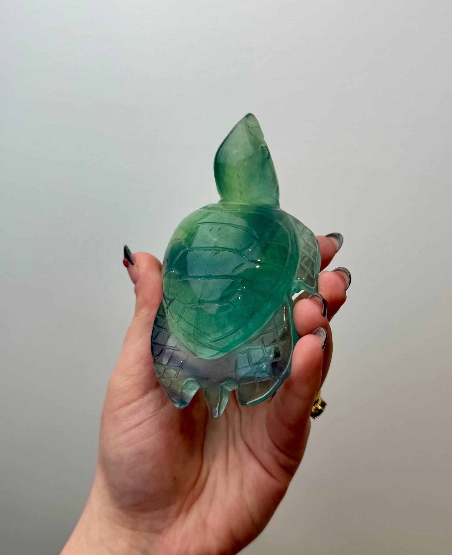 Fluorite sea turtle carving