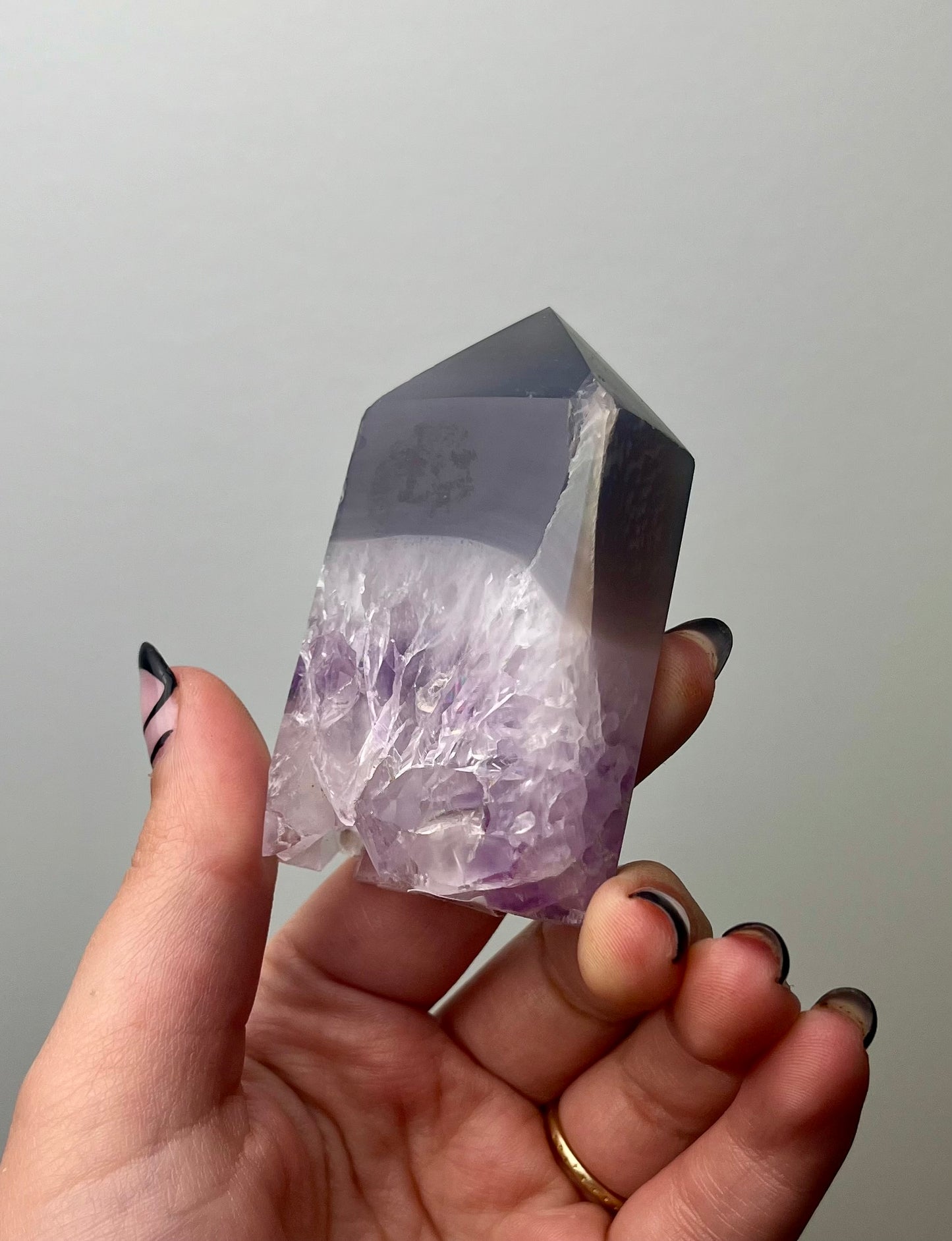 Amethyst agate tower