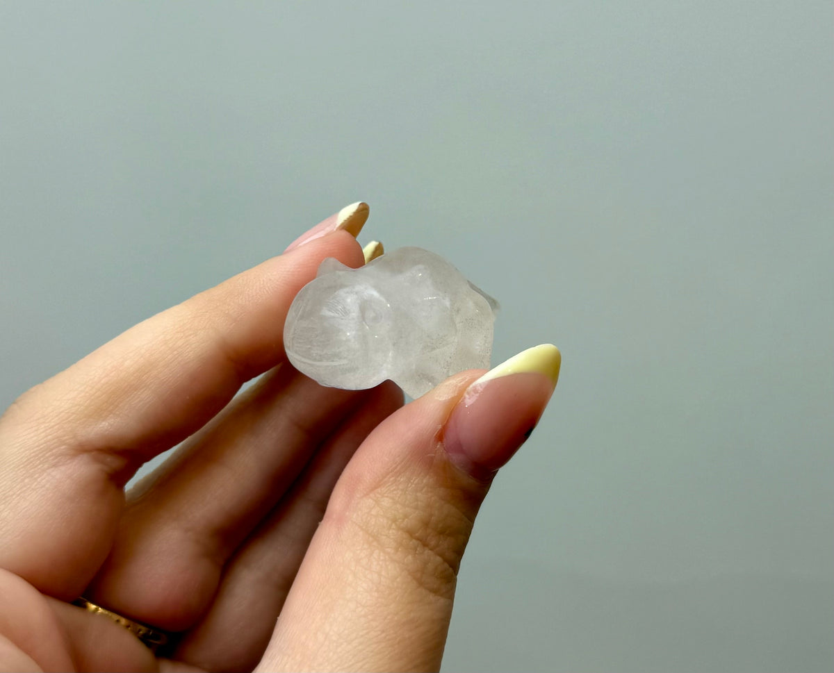 Quartz axolotl carving