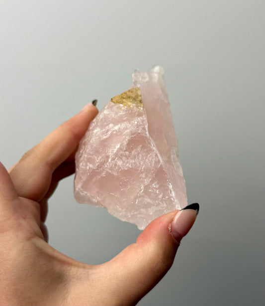 Rose quartz raw chunk