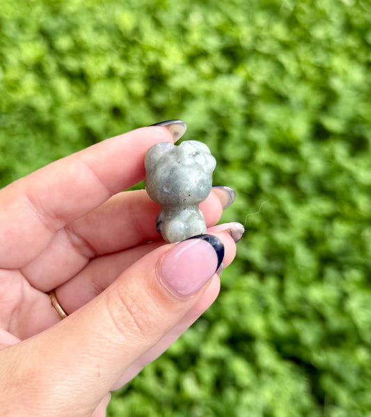 Labradorite hello kitty carving