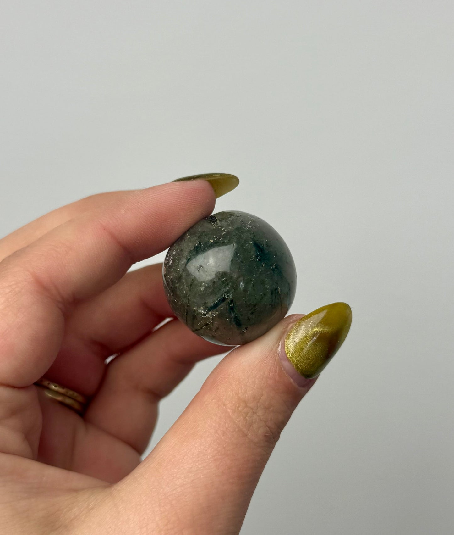 Green rutile quartz tumble