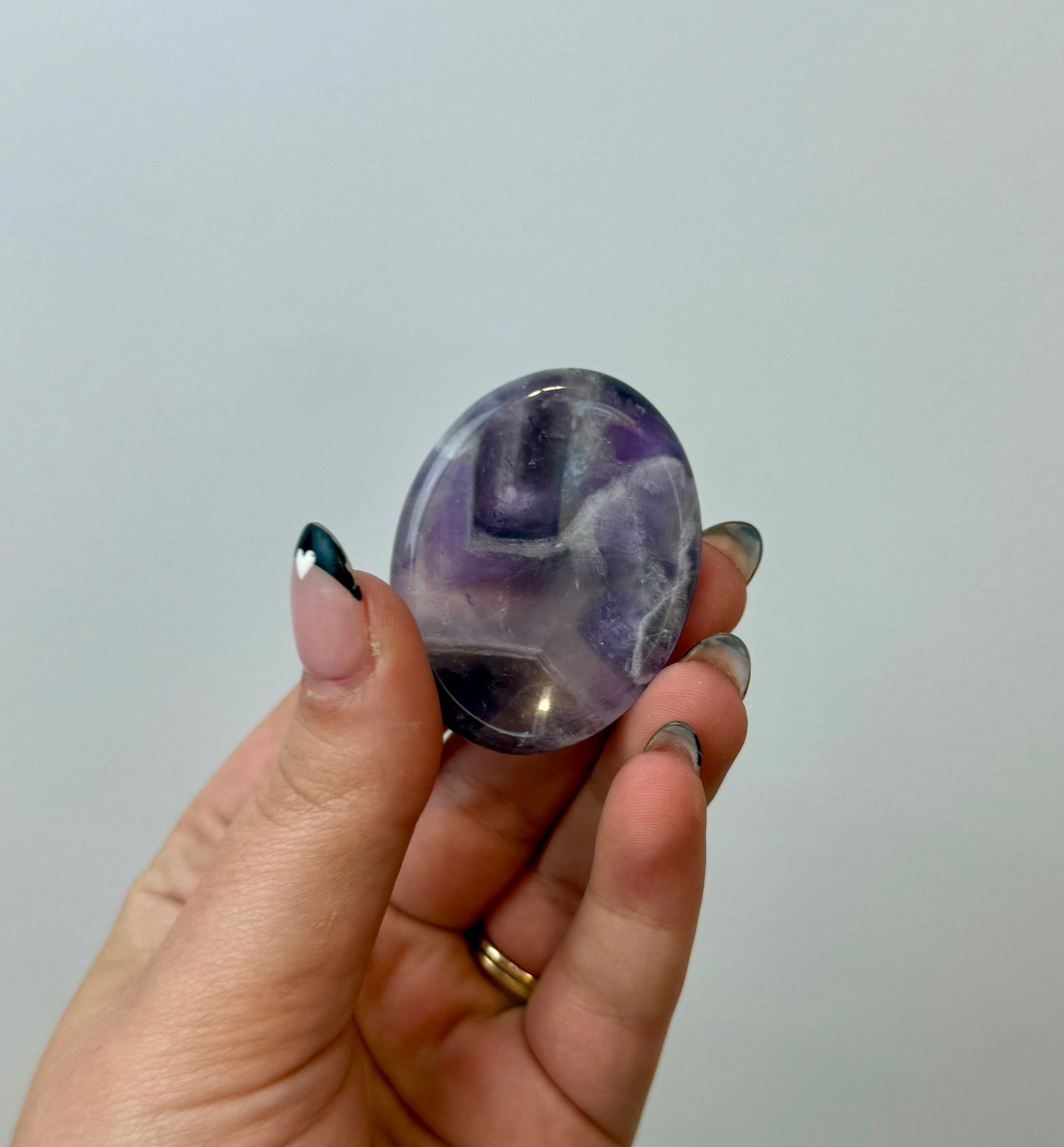 Dream amethyst worry stone
