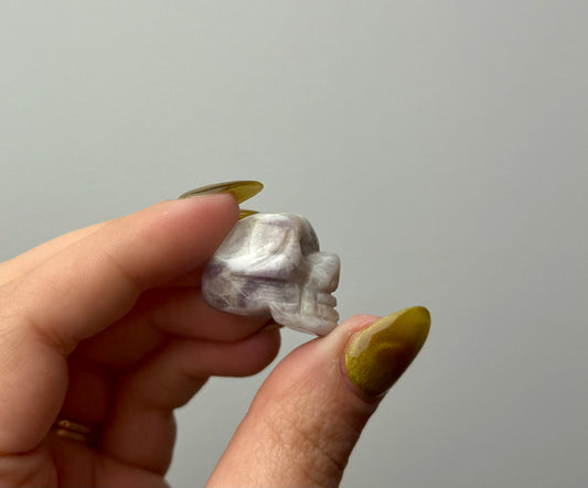 Dream amethyst skull carving