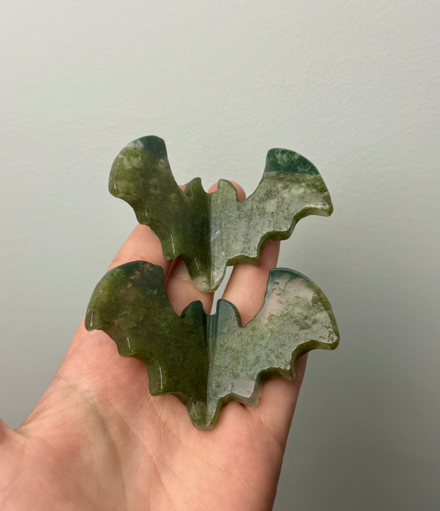 Moss agate 3D bat carvings