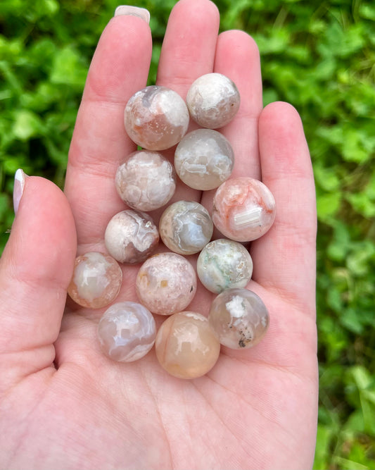 Flower agate mini spheres