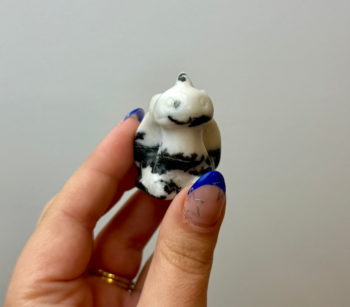 Zebra jasper toothless carvings