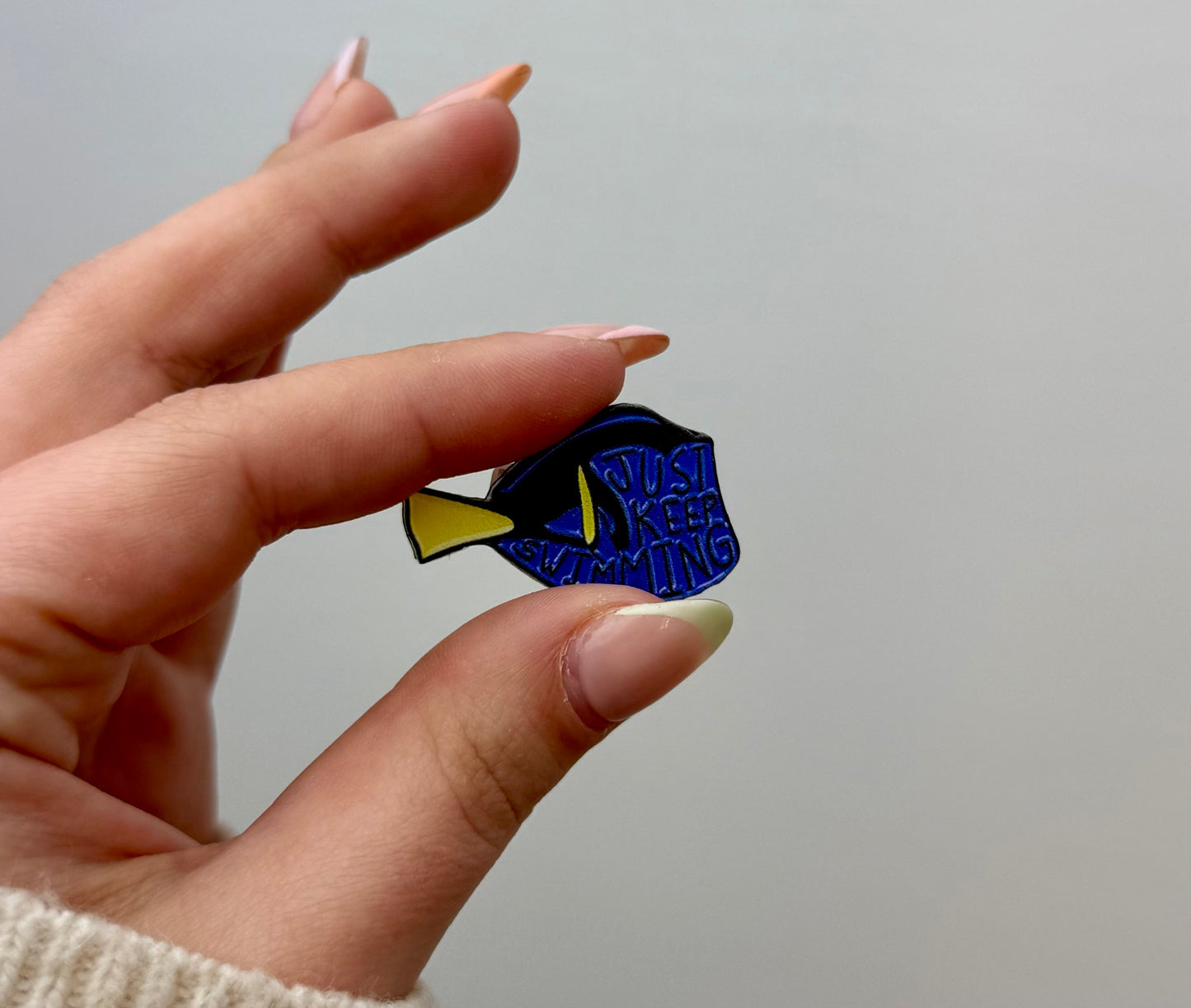 Dory pin
