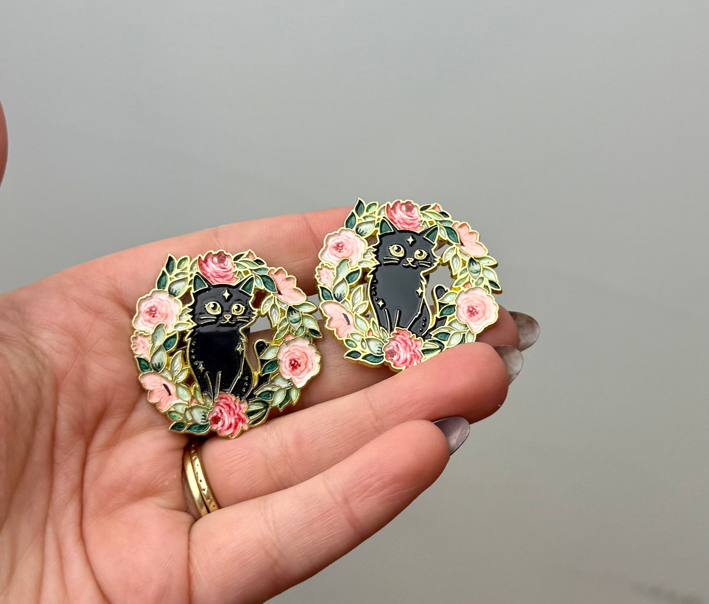 Black cat with flowers enamel pins