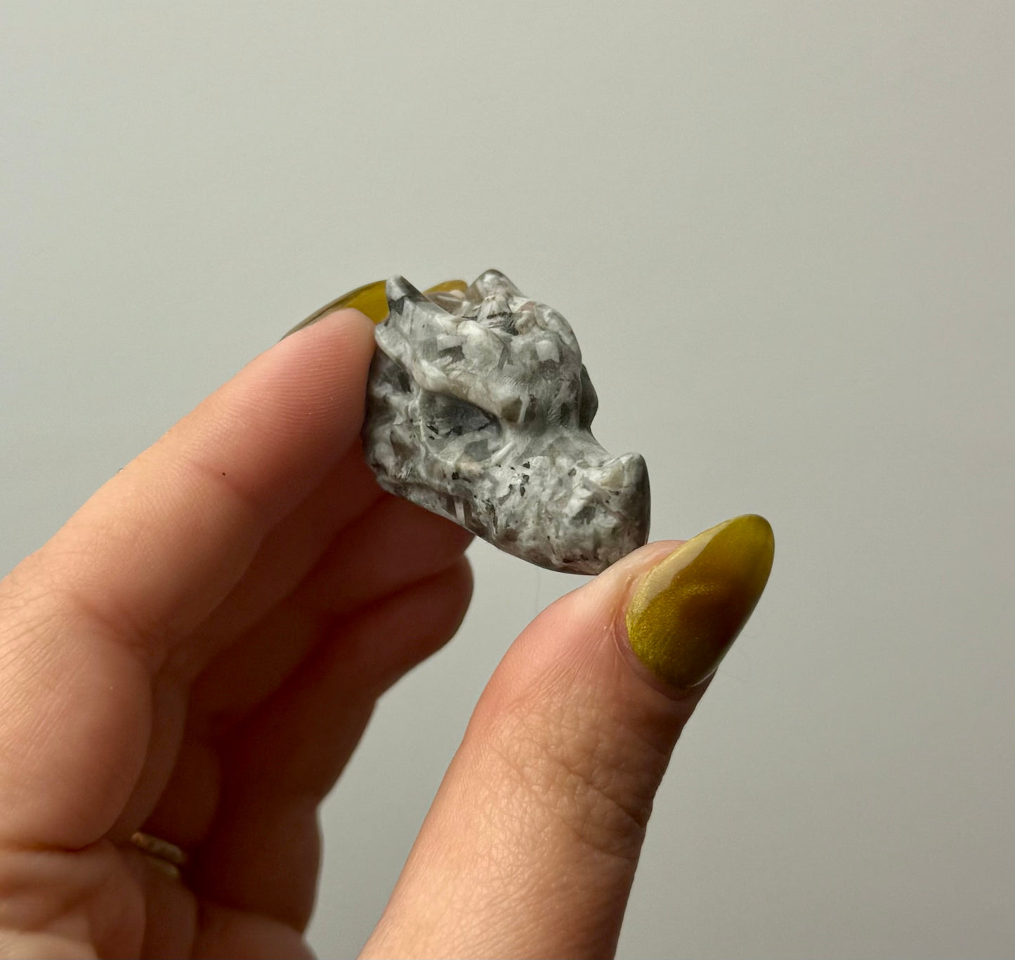 Yooperlite dragon head carving
