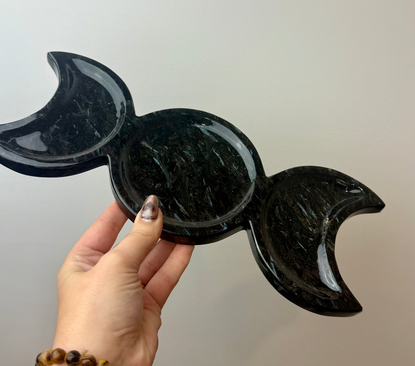 Arfvedsonite/firework stone moon tray