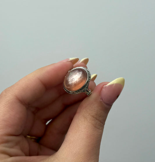 Dyed mica adjustable ring