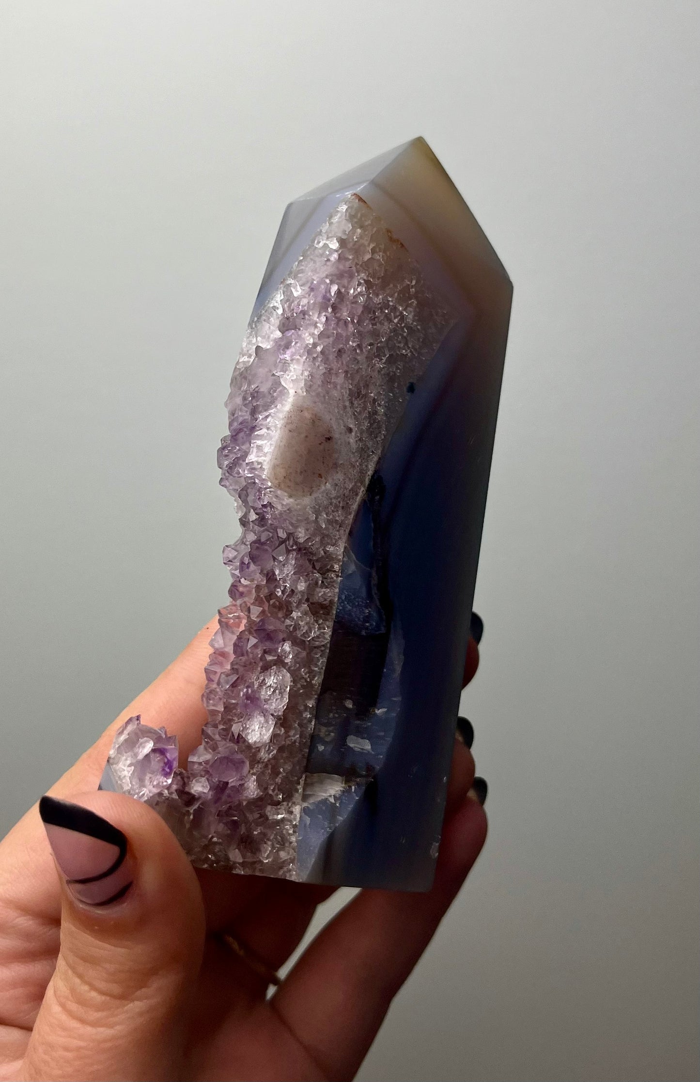 Amethyst agate tower