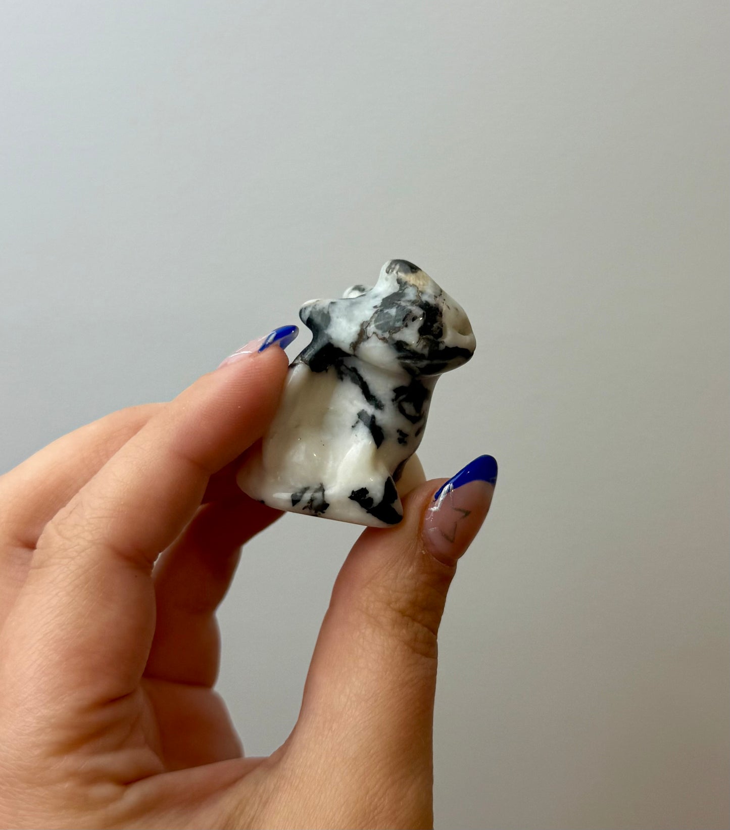 Zebra jasper toothless carvings