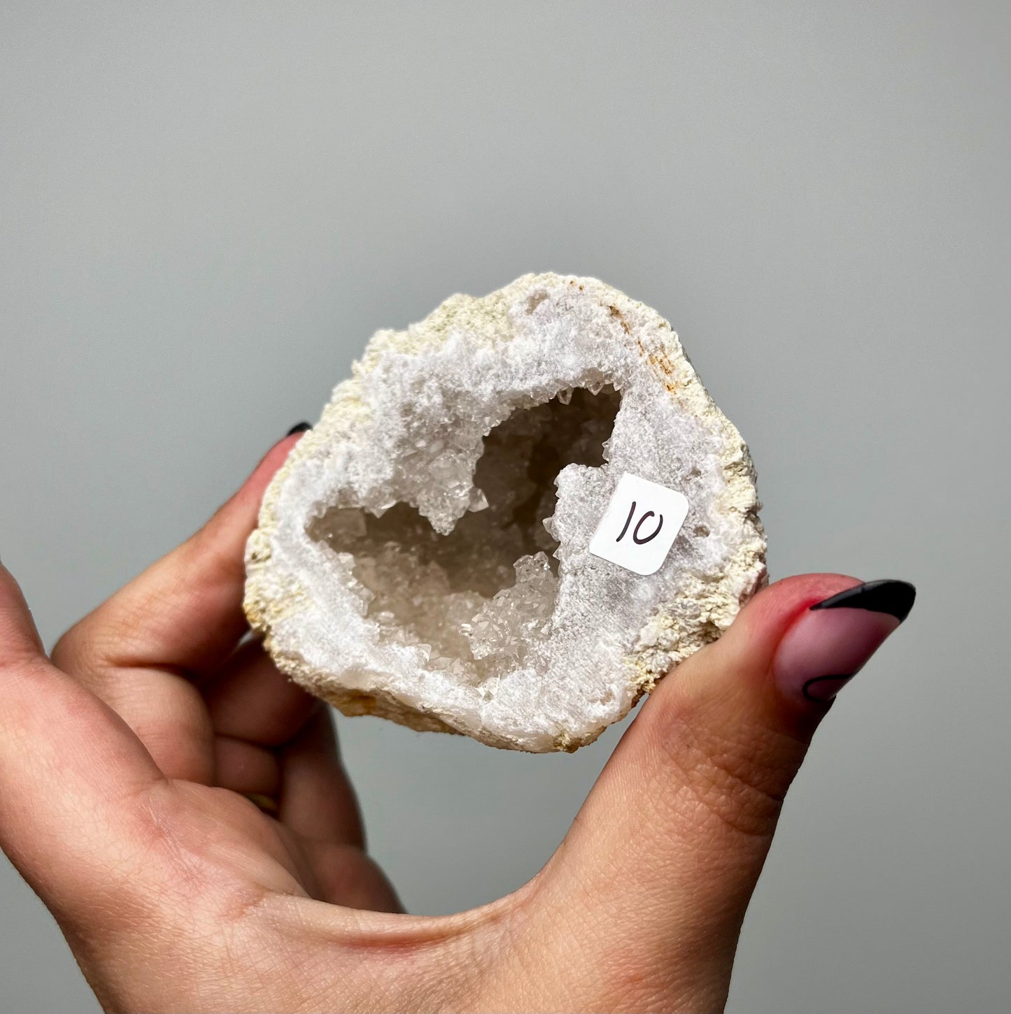 Quartz geode