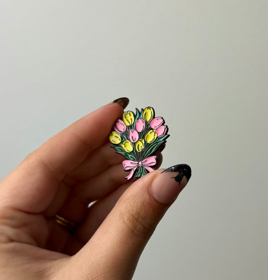Tulips enamel pin ￼