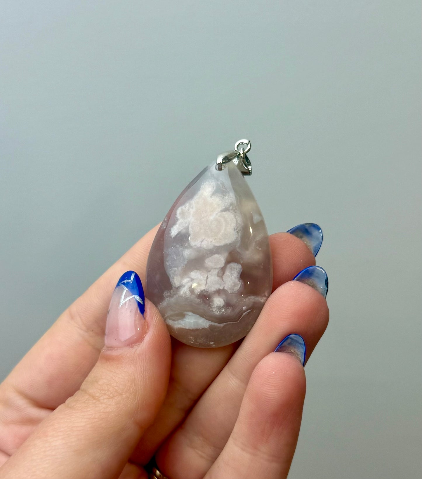 Flower agate pendant