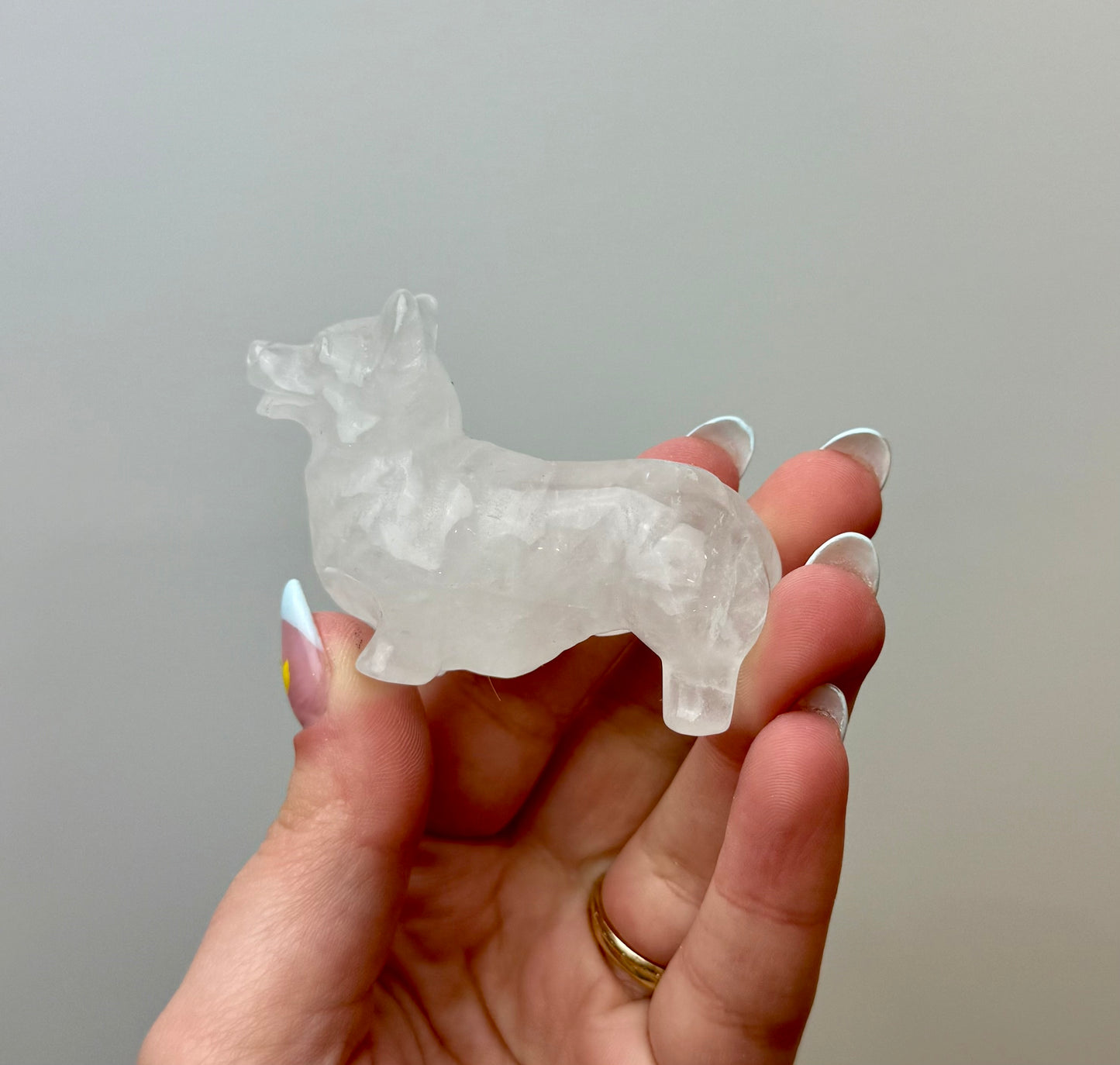 Quartz corgi carving