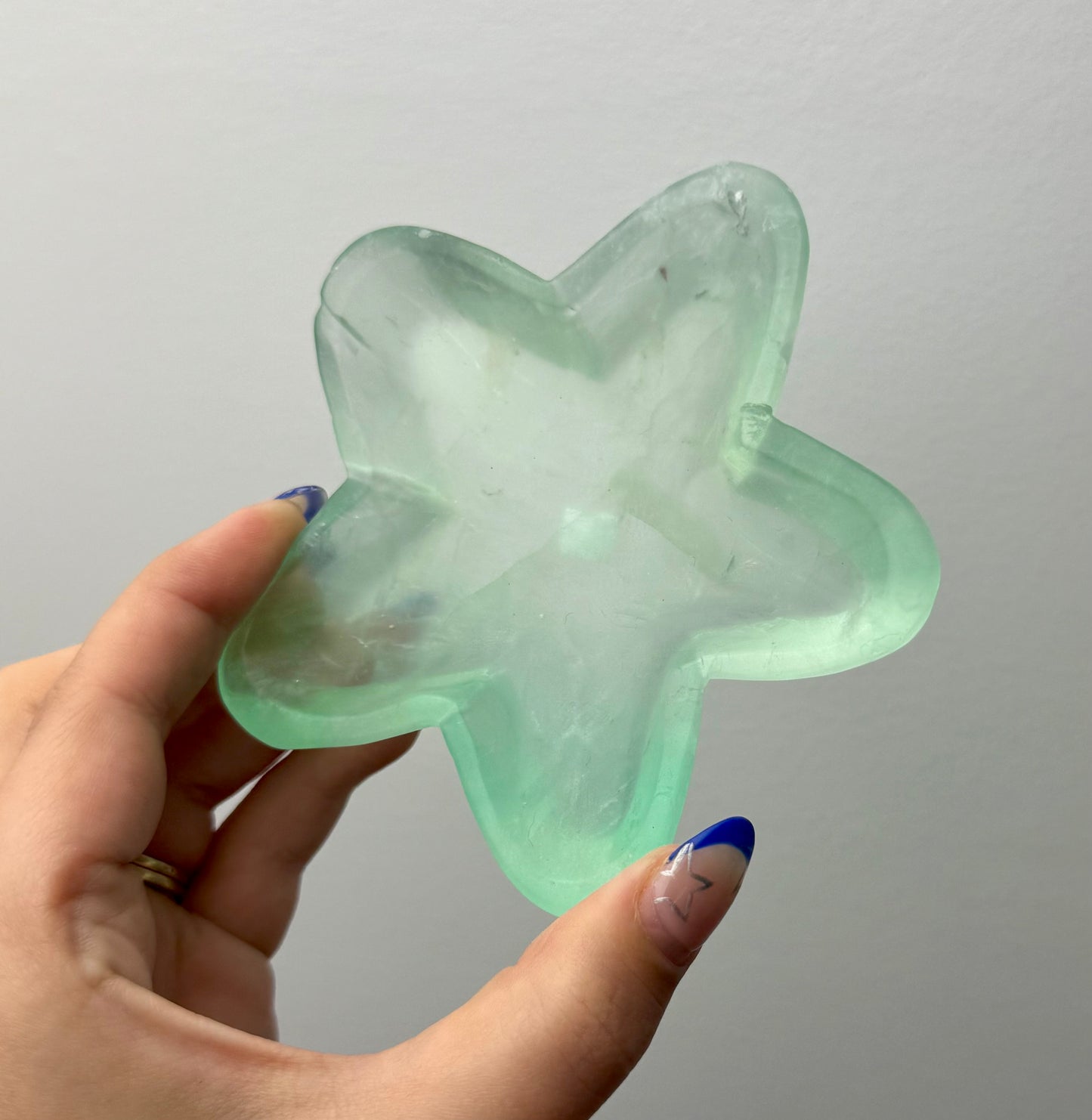 Fluorite star bowl