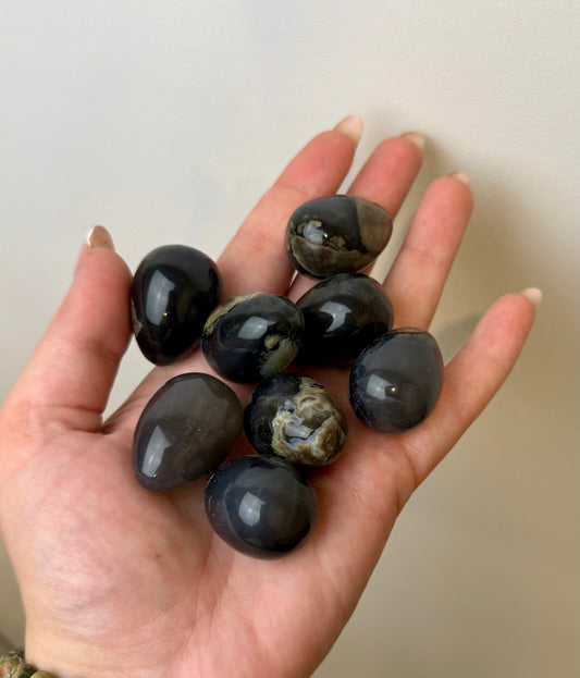 Volcano agate eggs