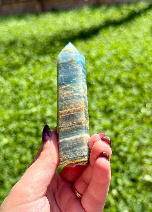 “Blue onyx” Aquatine Lemurian calcite tower