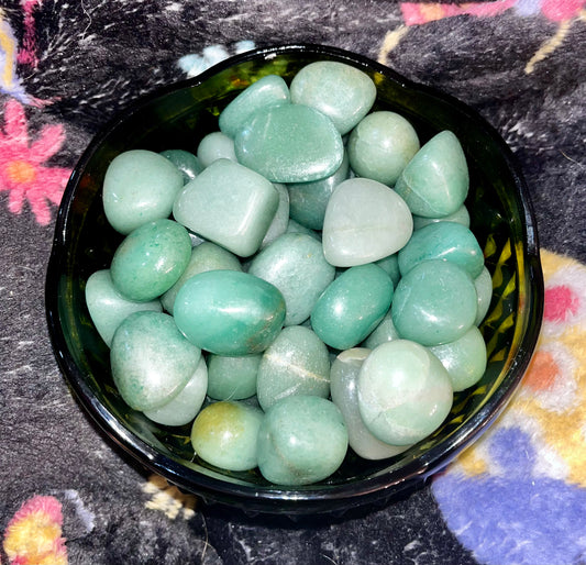 Green aventurine tumbles