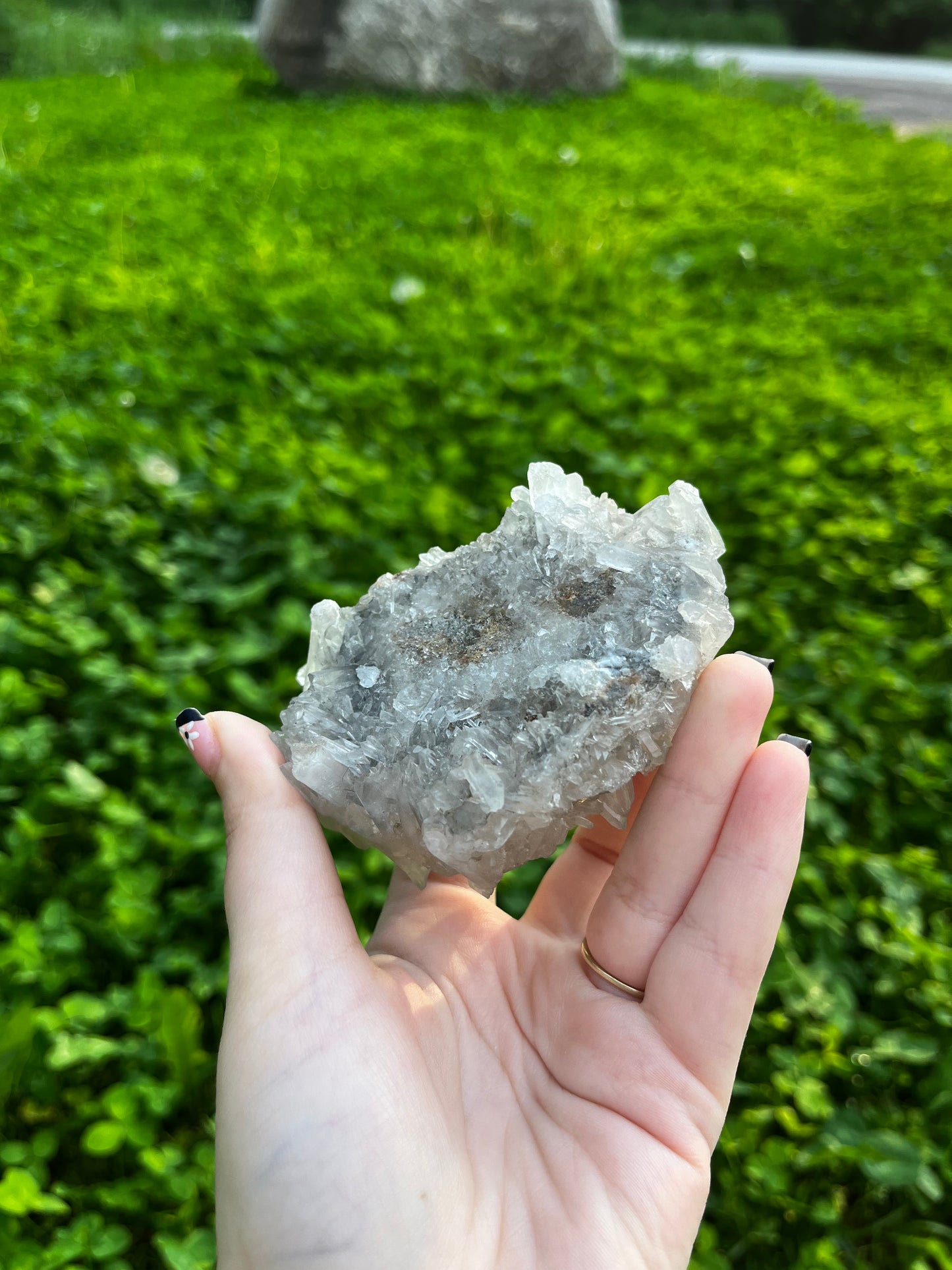 Quartz clusters