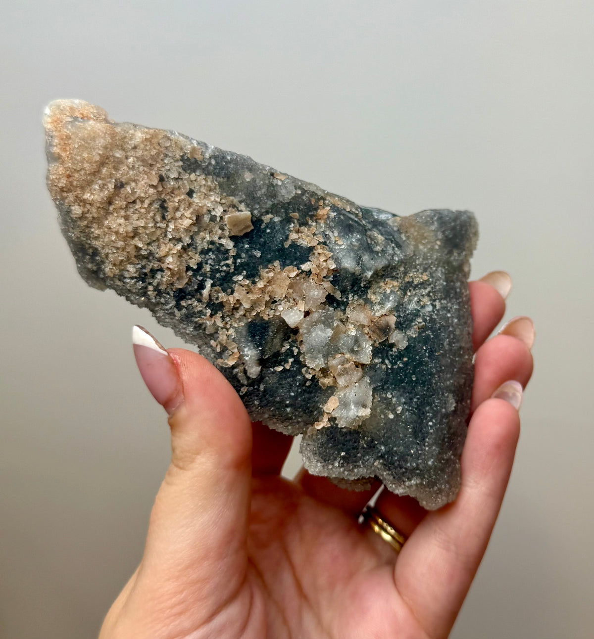 Chalcedony specimen