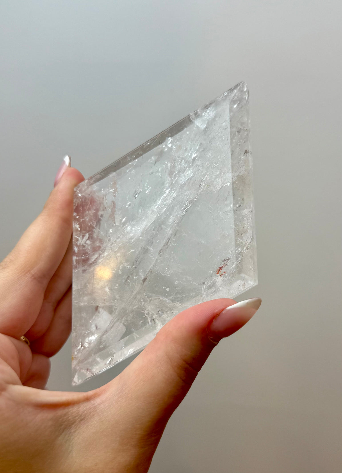Clear quartz diamond carving on a stand 36C