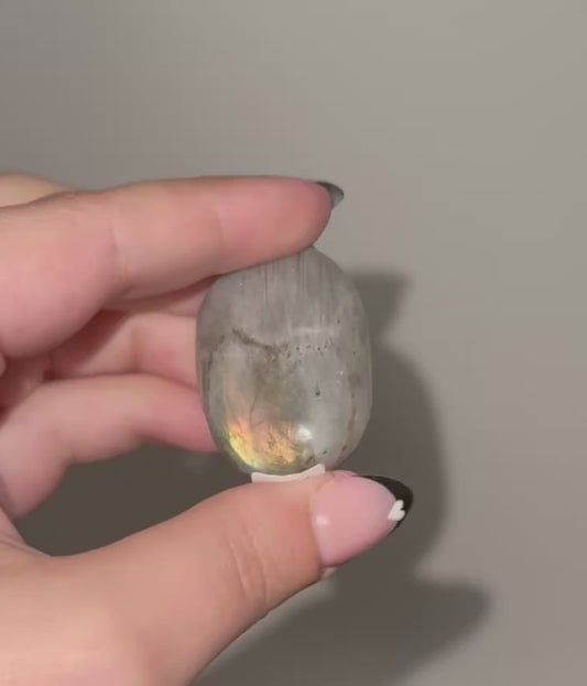 Labradorite palm stone