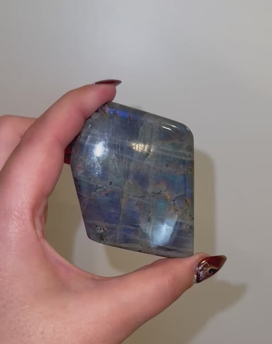 Labradorite freeform